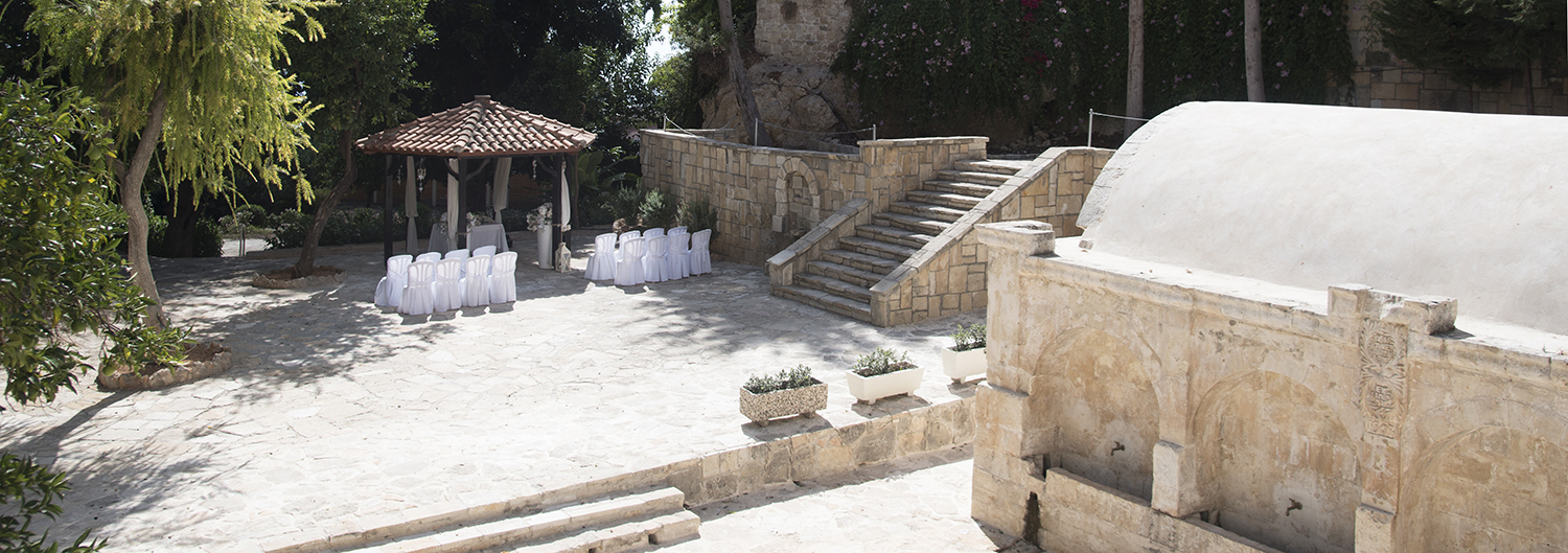 Book your wedding day in Peyia Town Hall