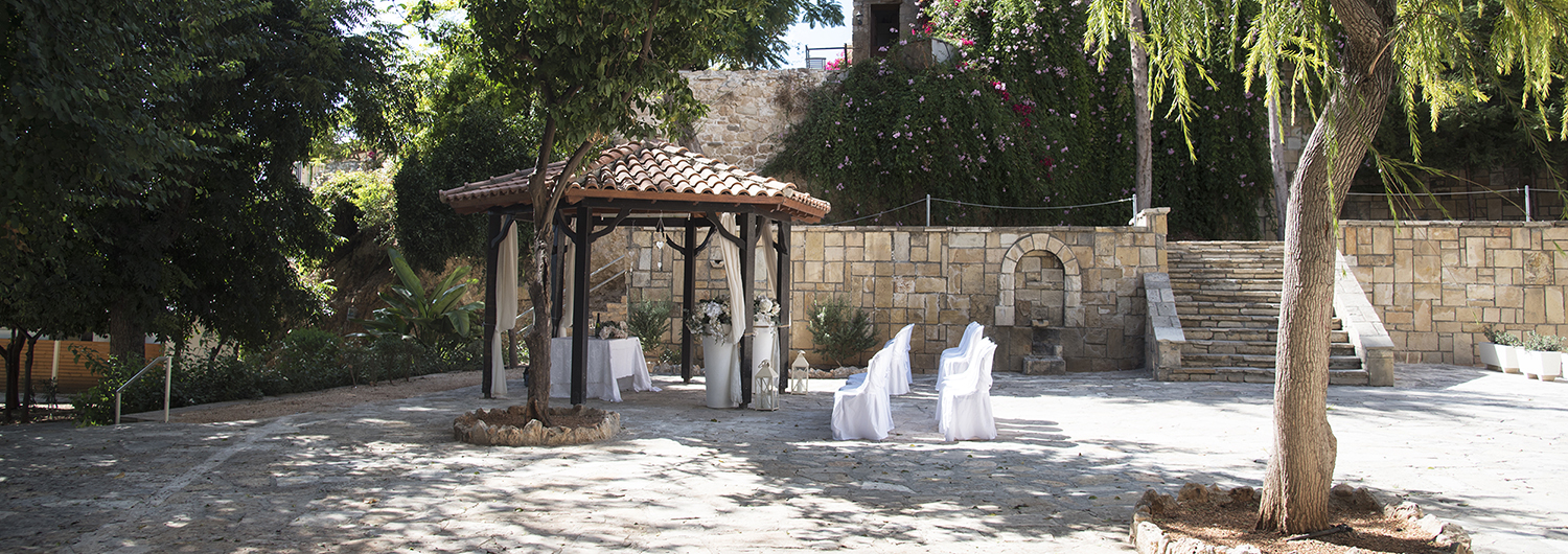 Book your wedding day in Peyia Town Hall