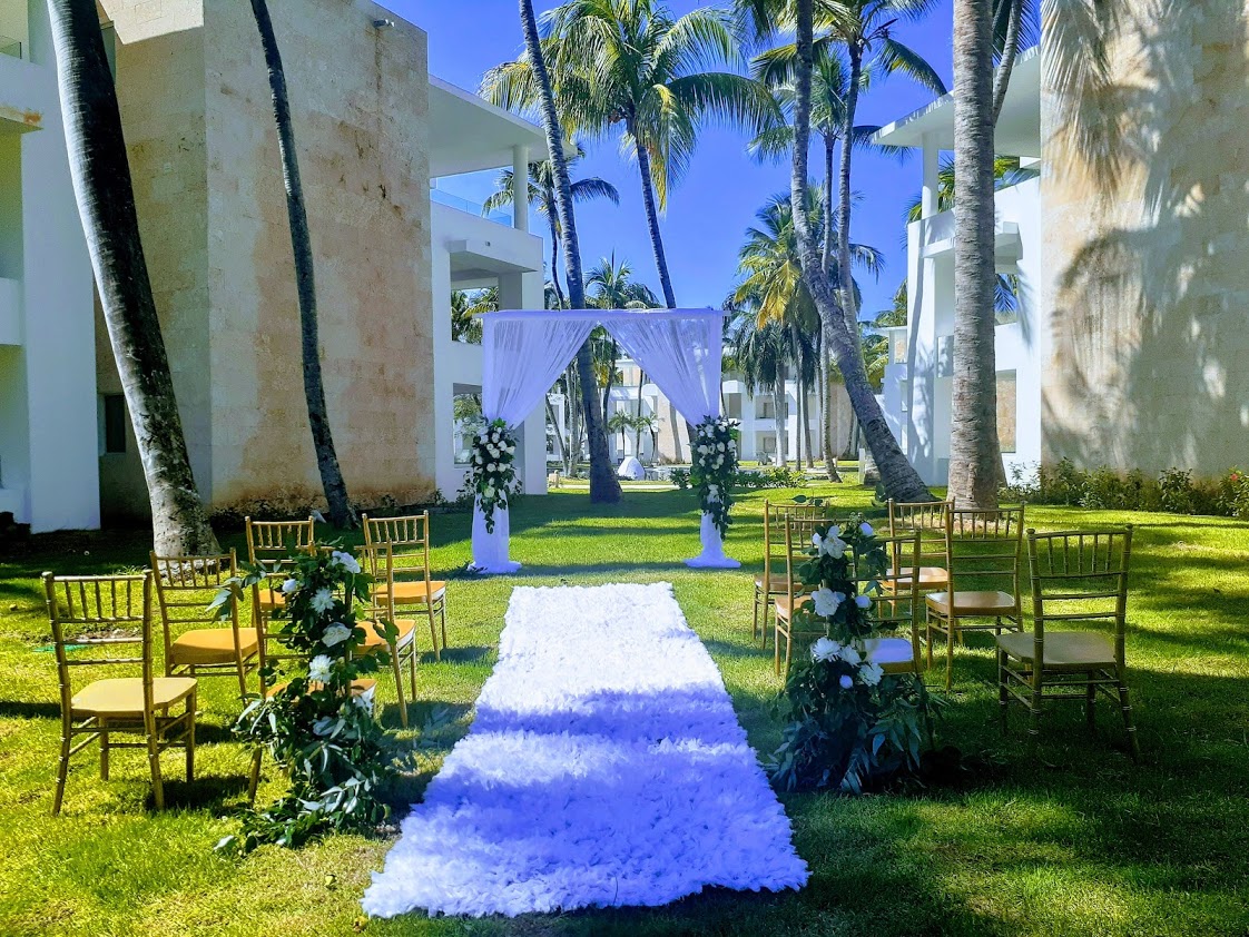 Book your wedding day in Grand Bávaro Princess