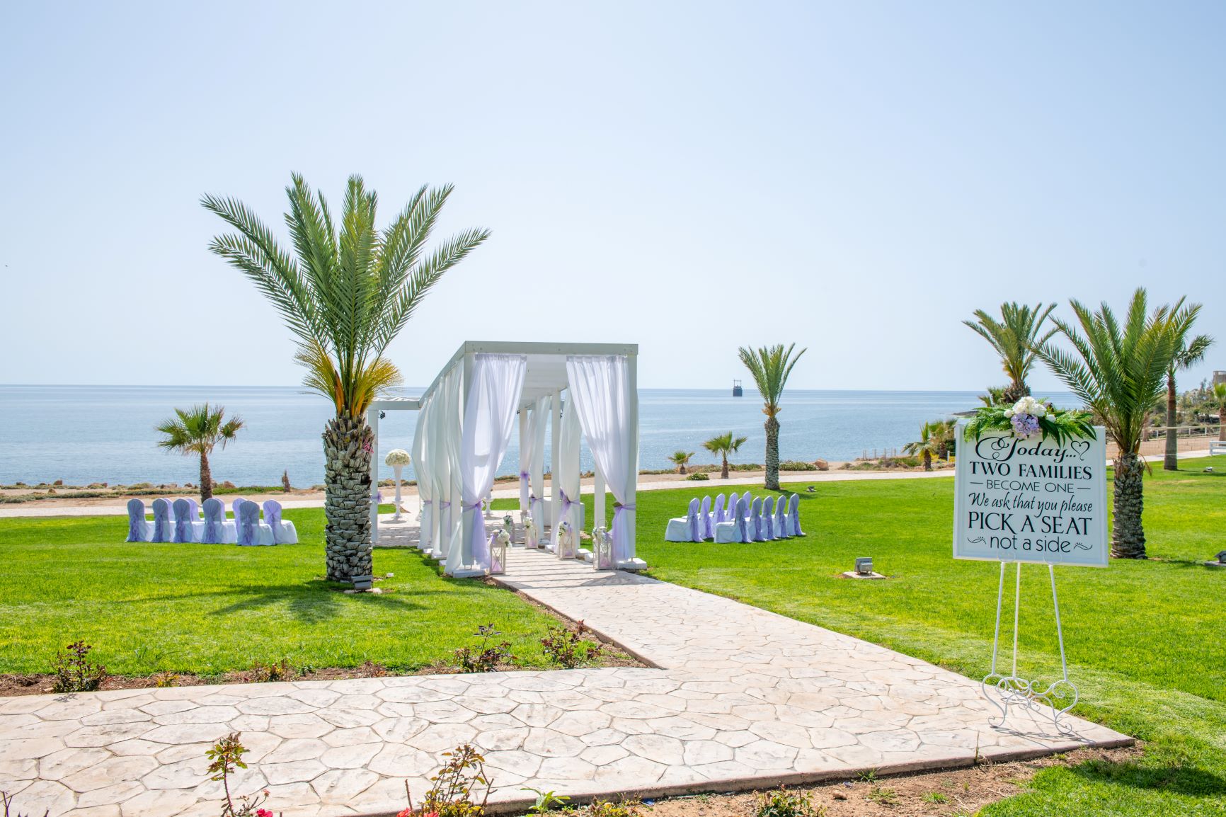 Book your wedding day in King Evelthon Beach Hotel & Resort Paphos