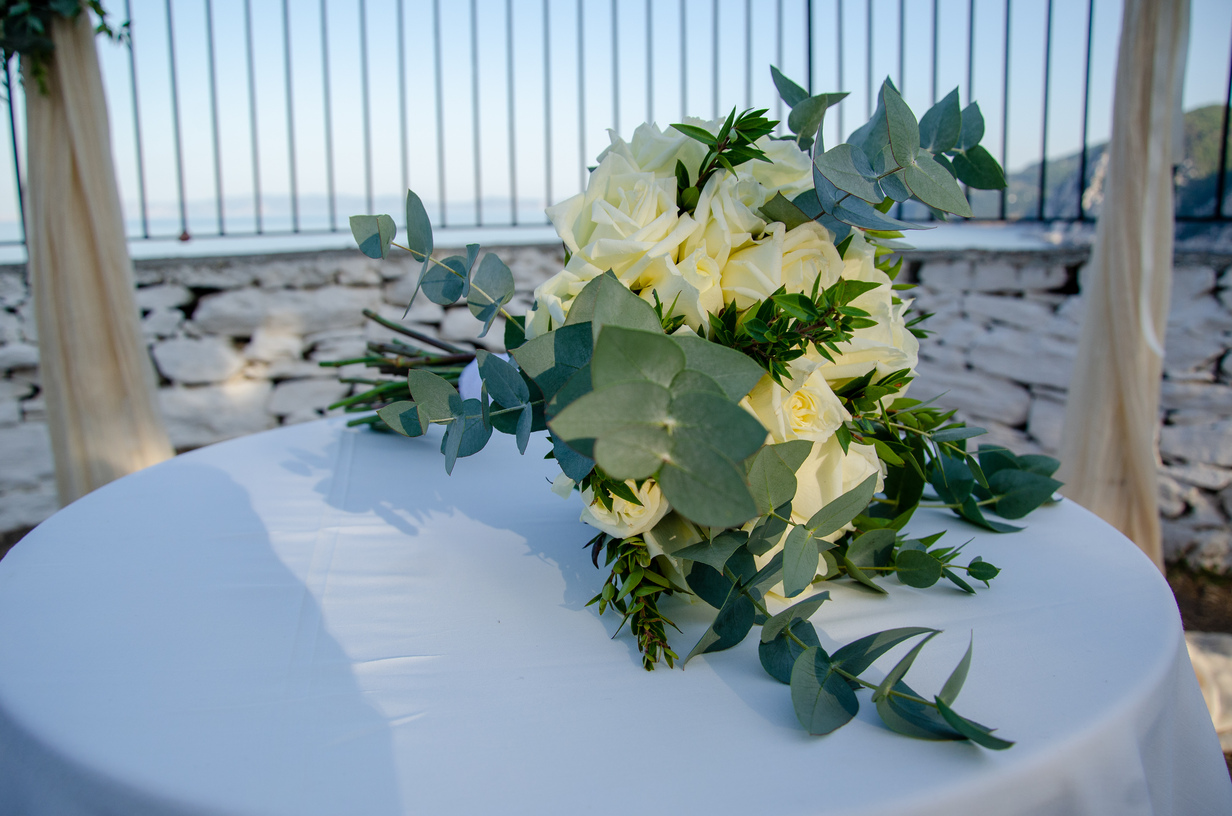 Book your wedding day in Church of Agios Ioannis Kastri Skopelos