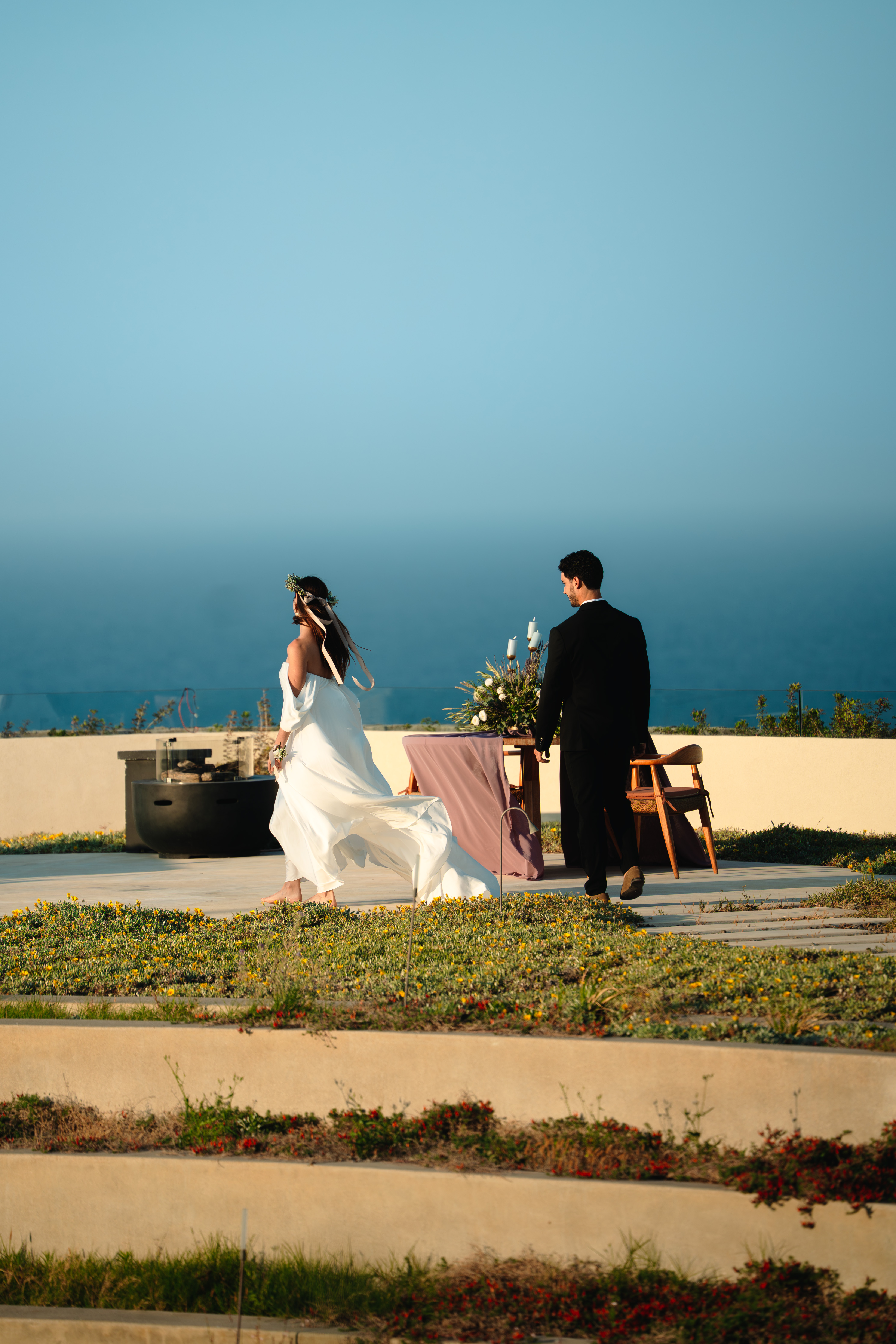Book your wedding day in MAGMA RESORT SANTORINI