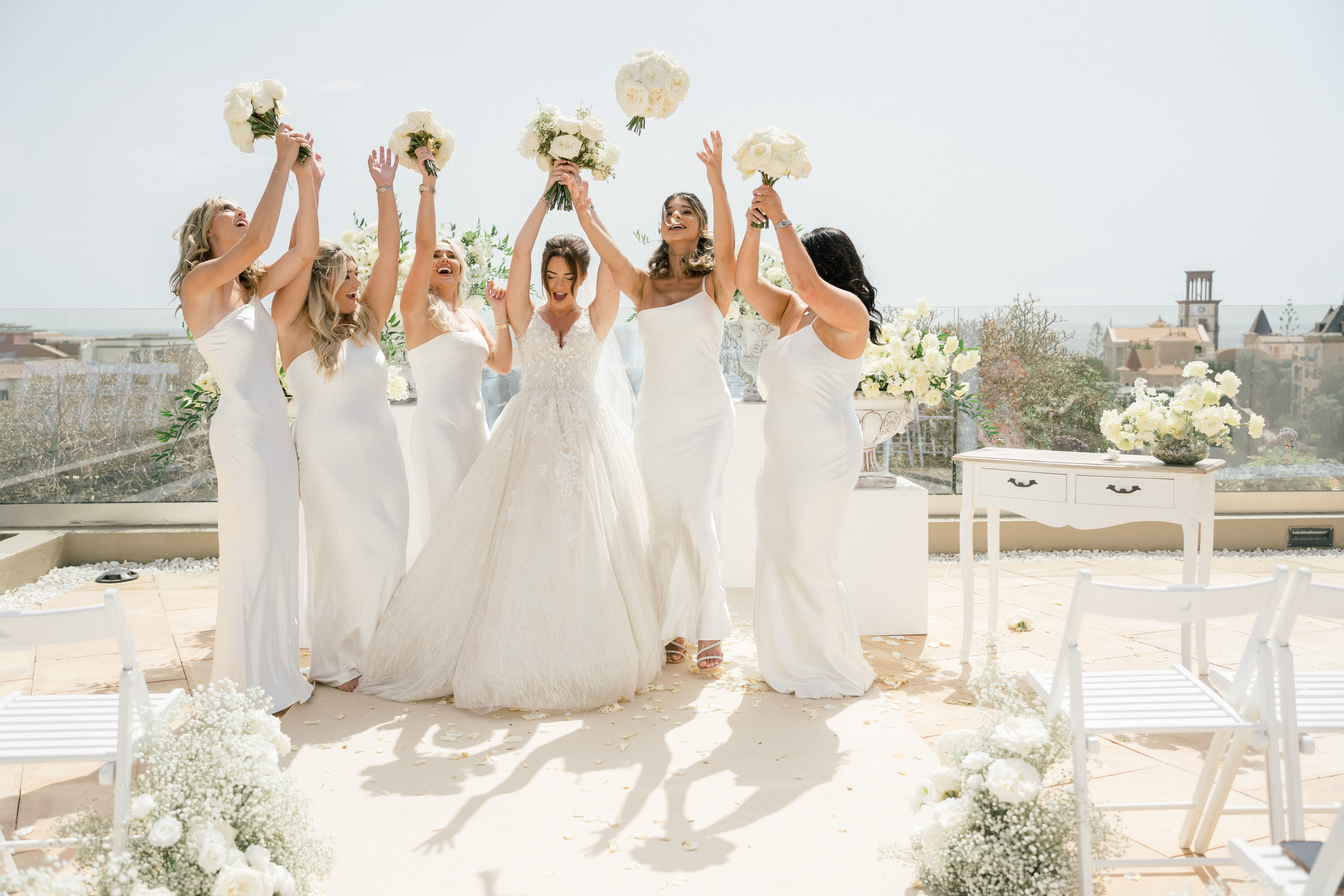 Book your wedding day in GF VICTORIA
