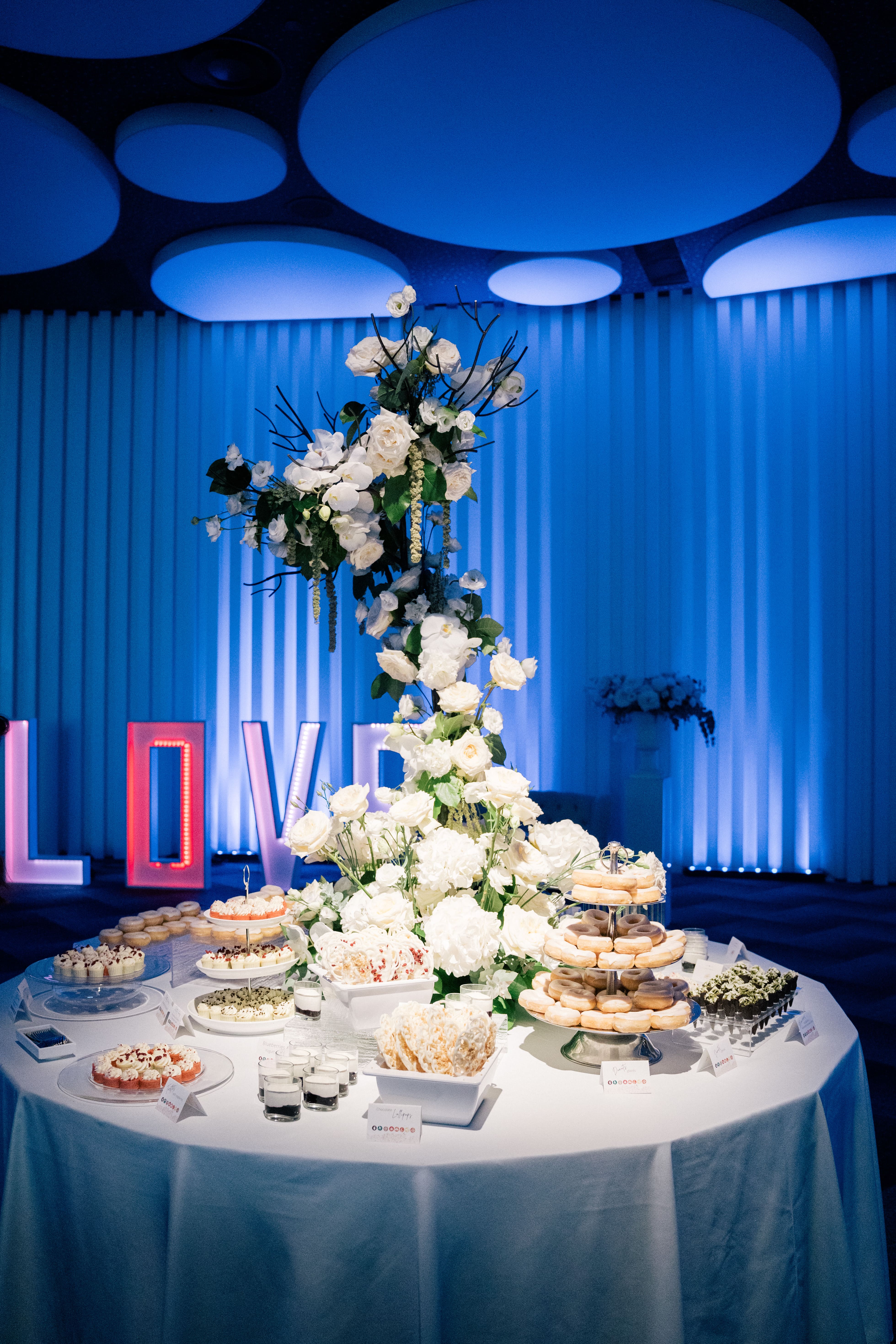 Book your wedding day in GF VICTORIA