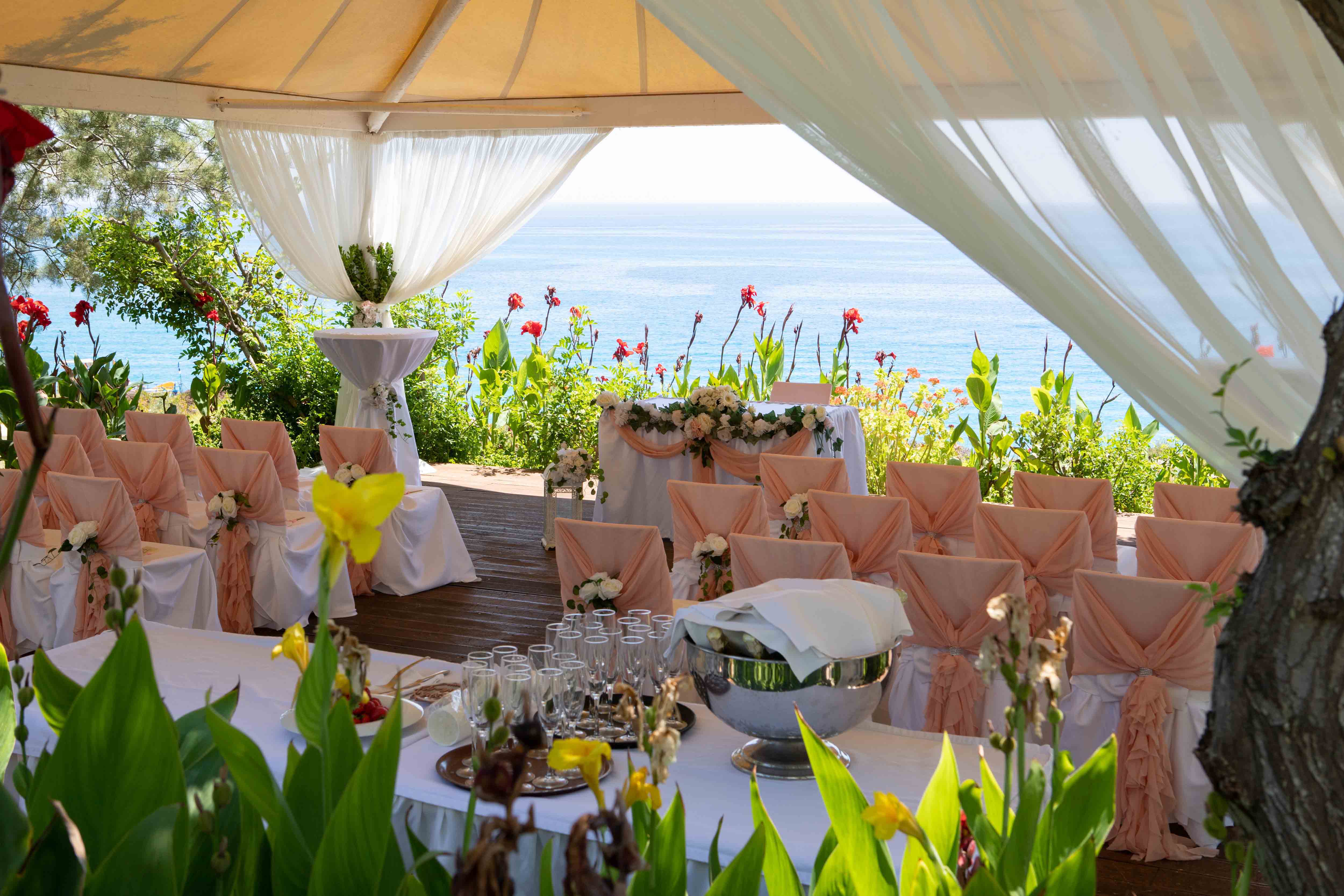 Book your wedding day in Atlantica Sungarden Beach Hotel