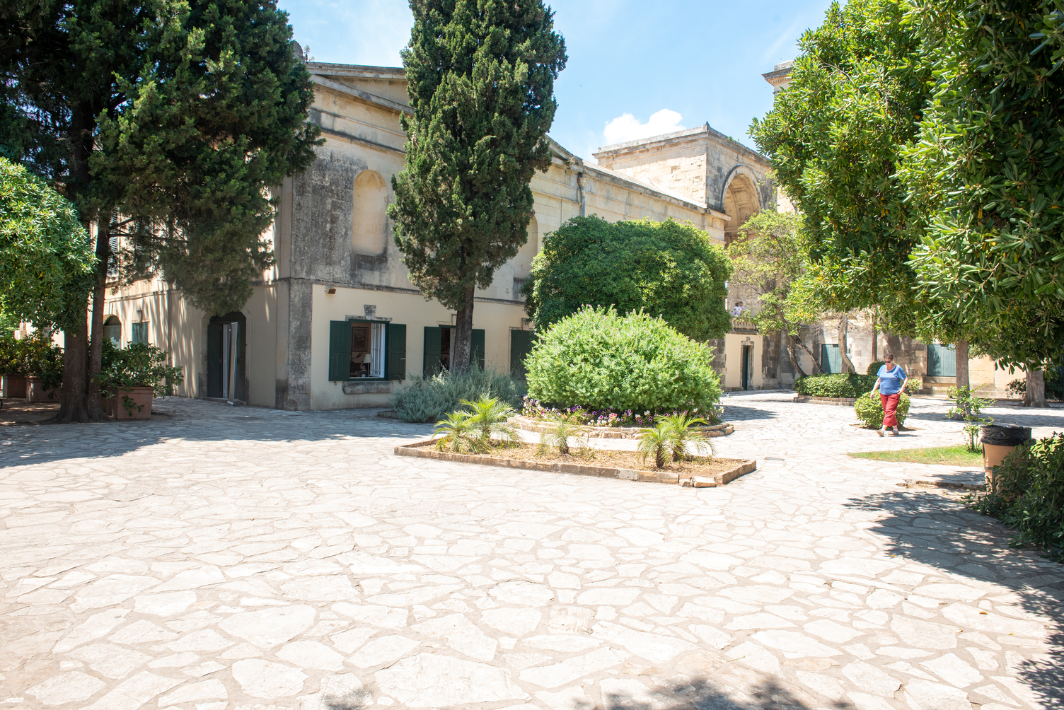 Book your wedding day in Corfu Town Hall