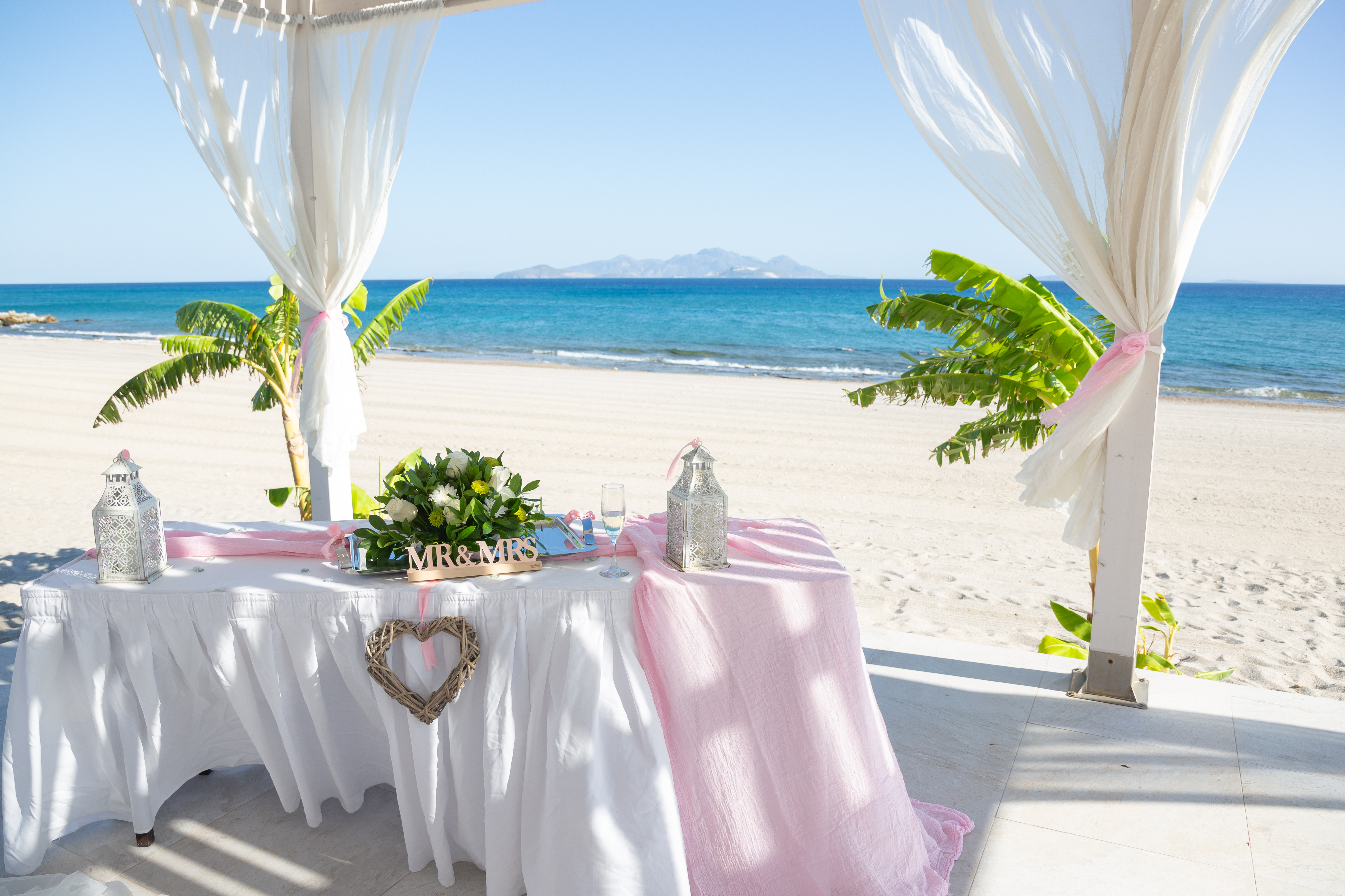 Book your wedding day in Blue Lagoon Village Kos