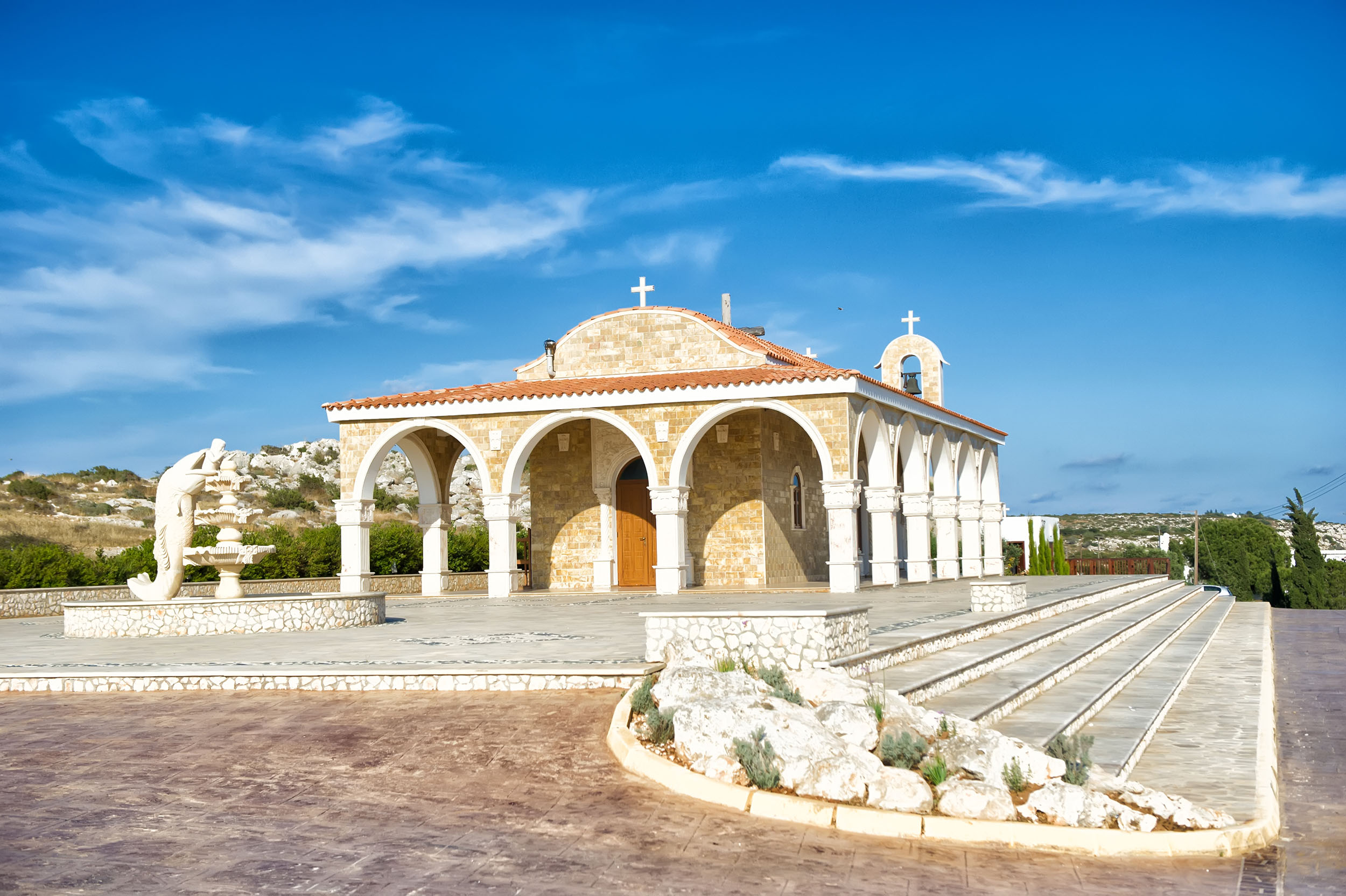 Book your wedding day in Ayios Epifanios