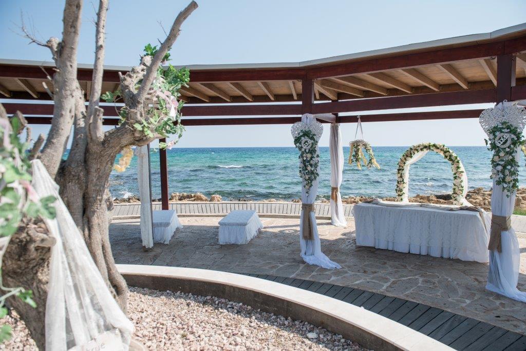 Book your wedding day in Poseidon Venue