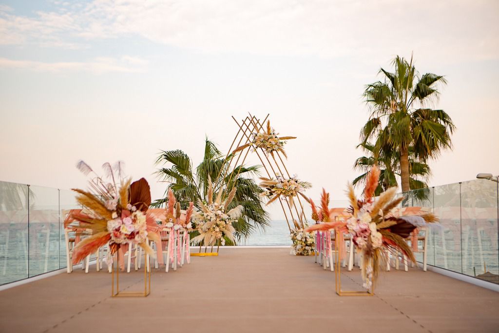 Book your wedding day in Flamingo Paradise Beach Hotel