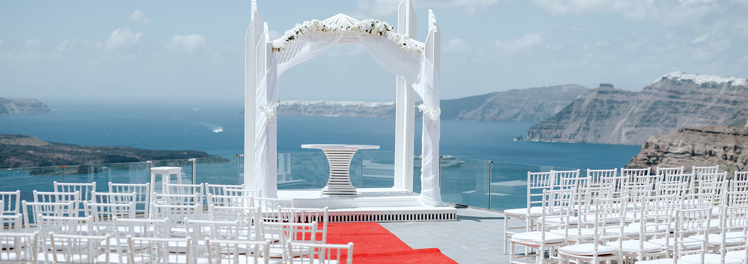 Book your wedding day in Suites of the Gods Spa Hotel Santorini