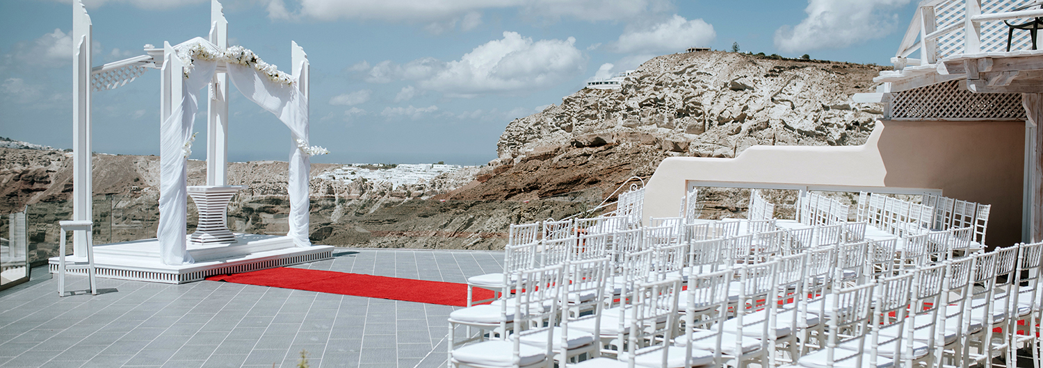 Book your wedding day in Suites of the Gods Spa Hotel Santorini