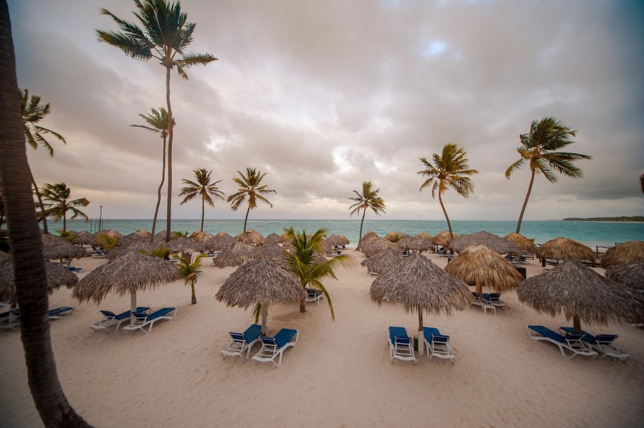 Book your wedding day in Caribe Club Princess Beach Resort & Spa