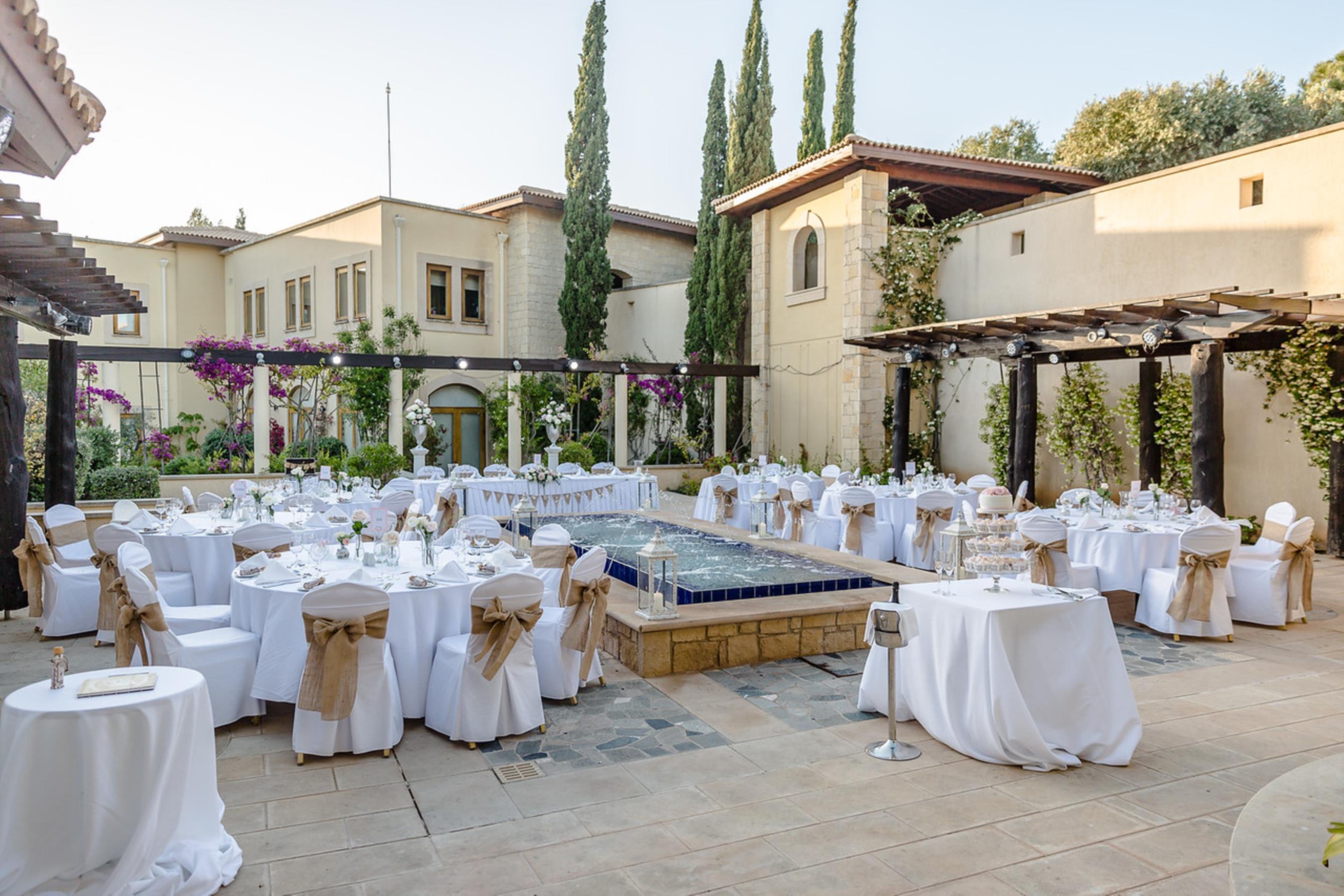 Book your wedding day in Sensatori Aphrodite Hills Resort