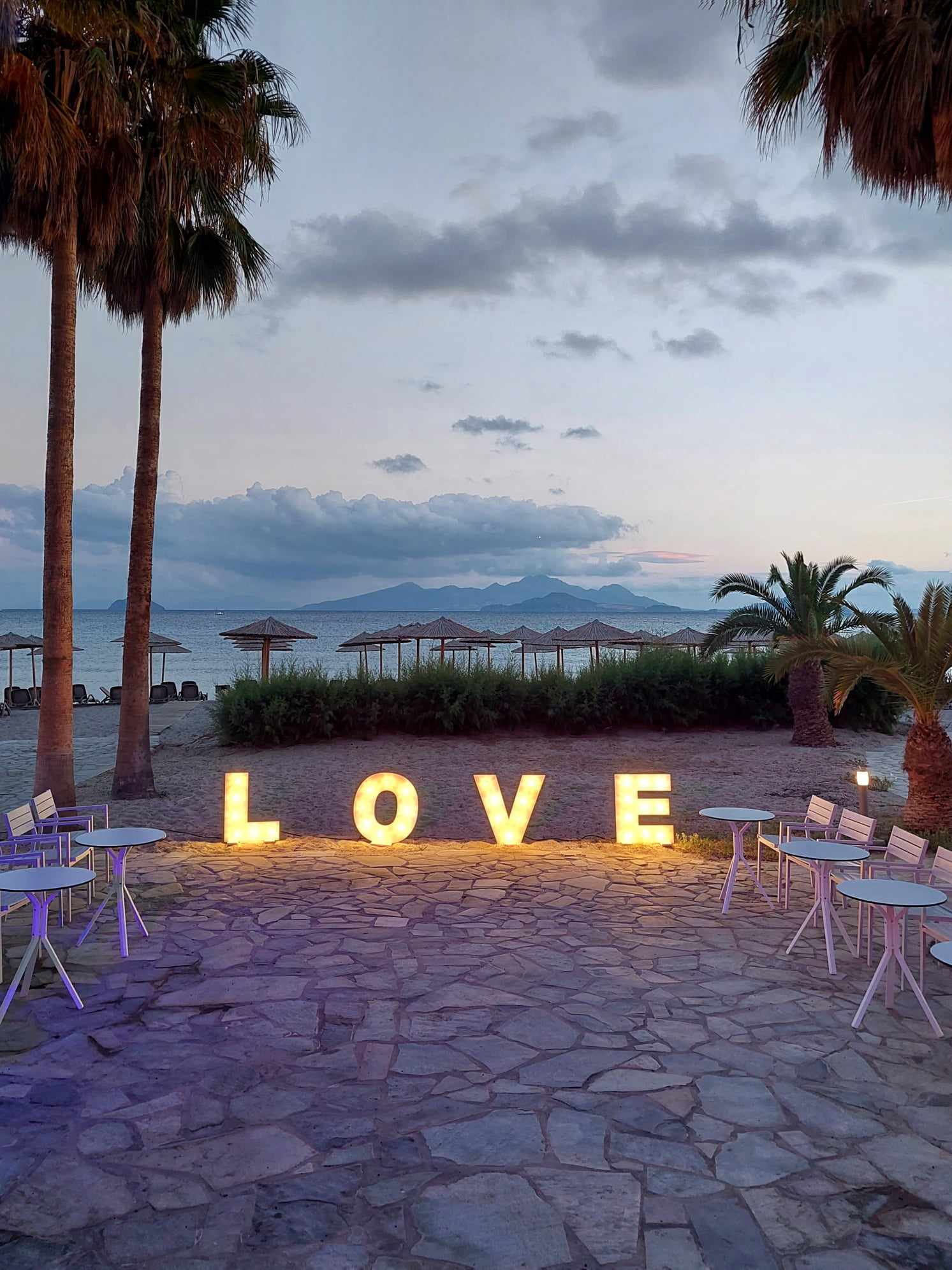Book your wedding day in Porto Bello Beach