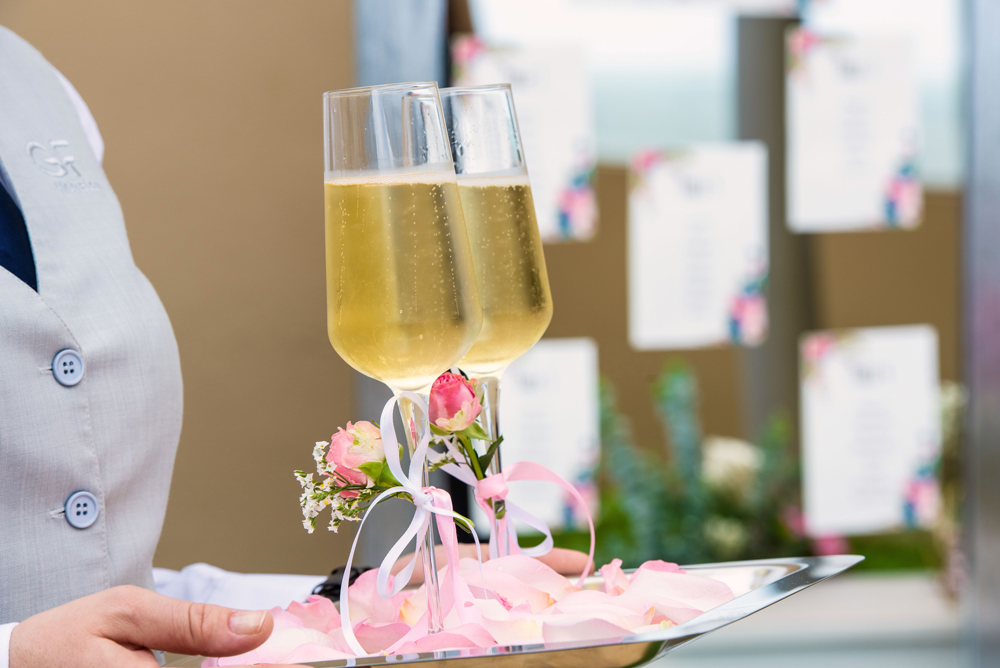 Book your wedding day in GF VICTORIA