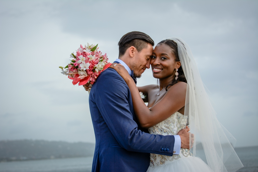 Book your wedding day in Windjammer Landing Villa Beach Resort