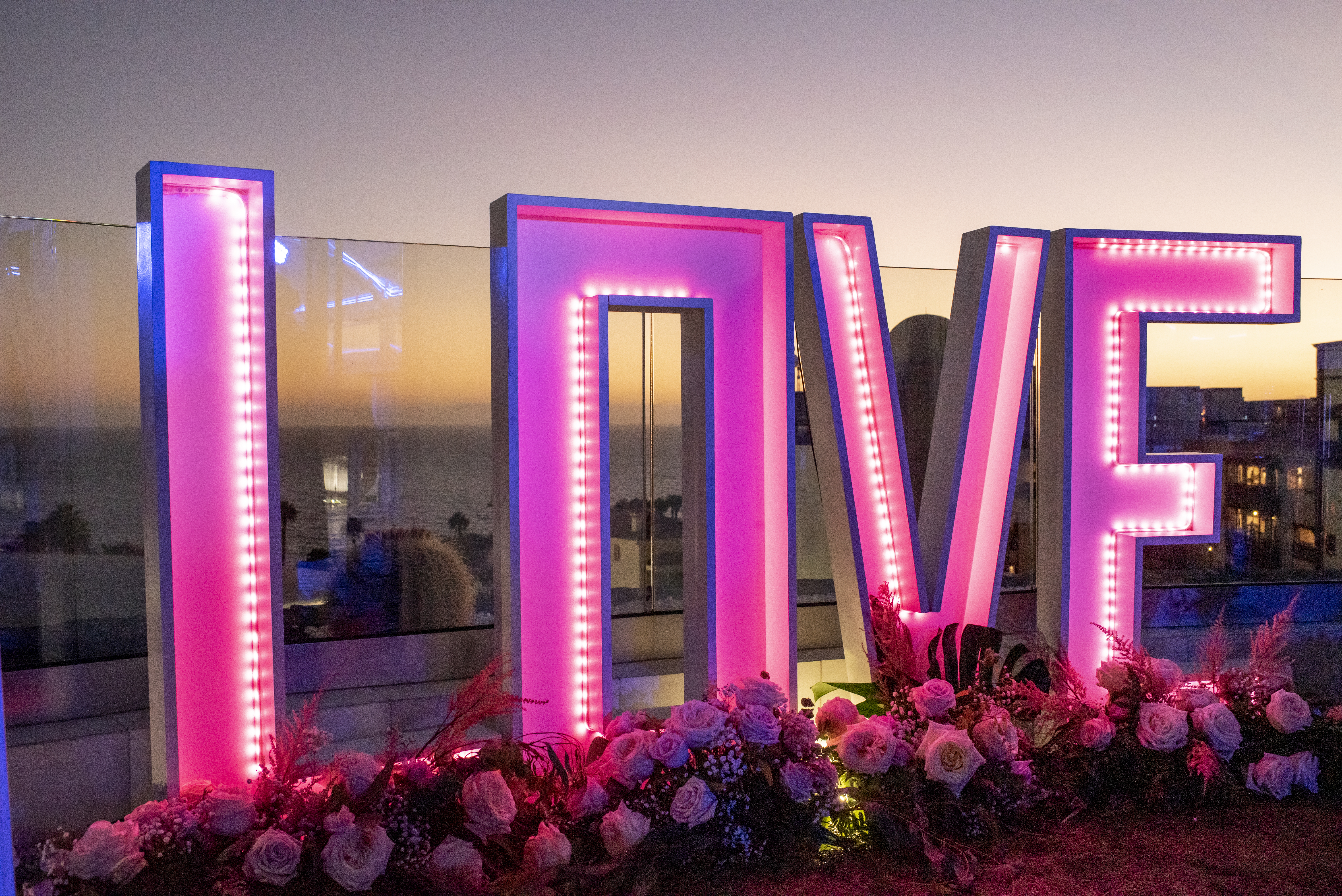 Book your wedding day in GF VICTORIA