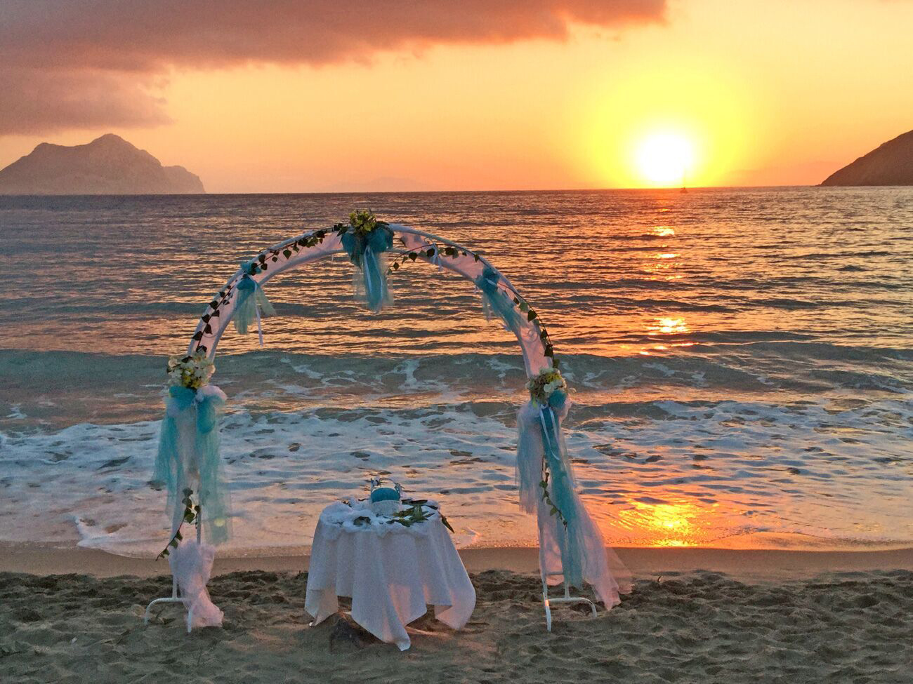 Book your wedding day in Aegiali Beach Amorgos