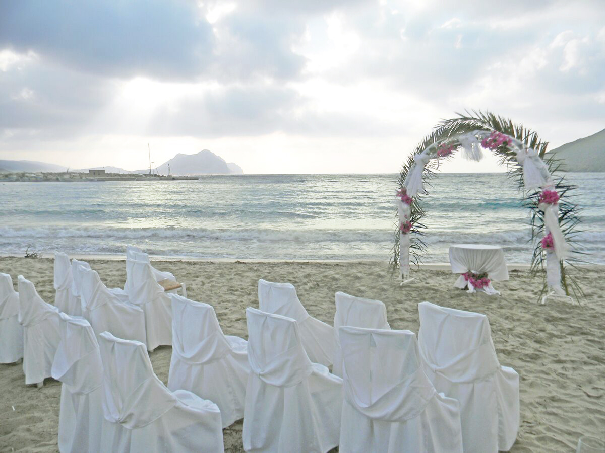 Book your wedding day in Aegiali Beach Amorgos