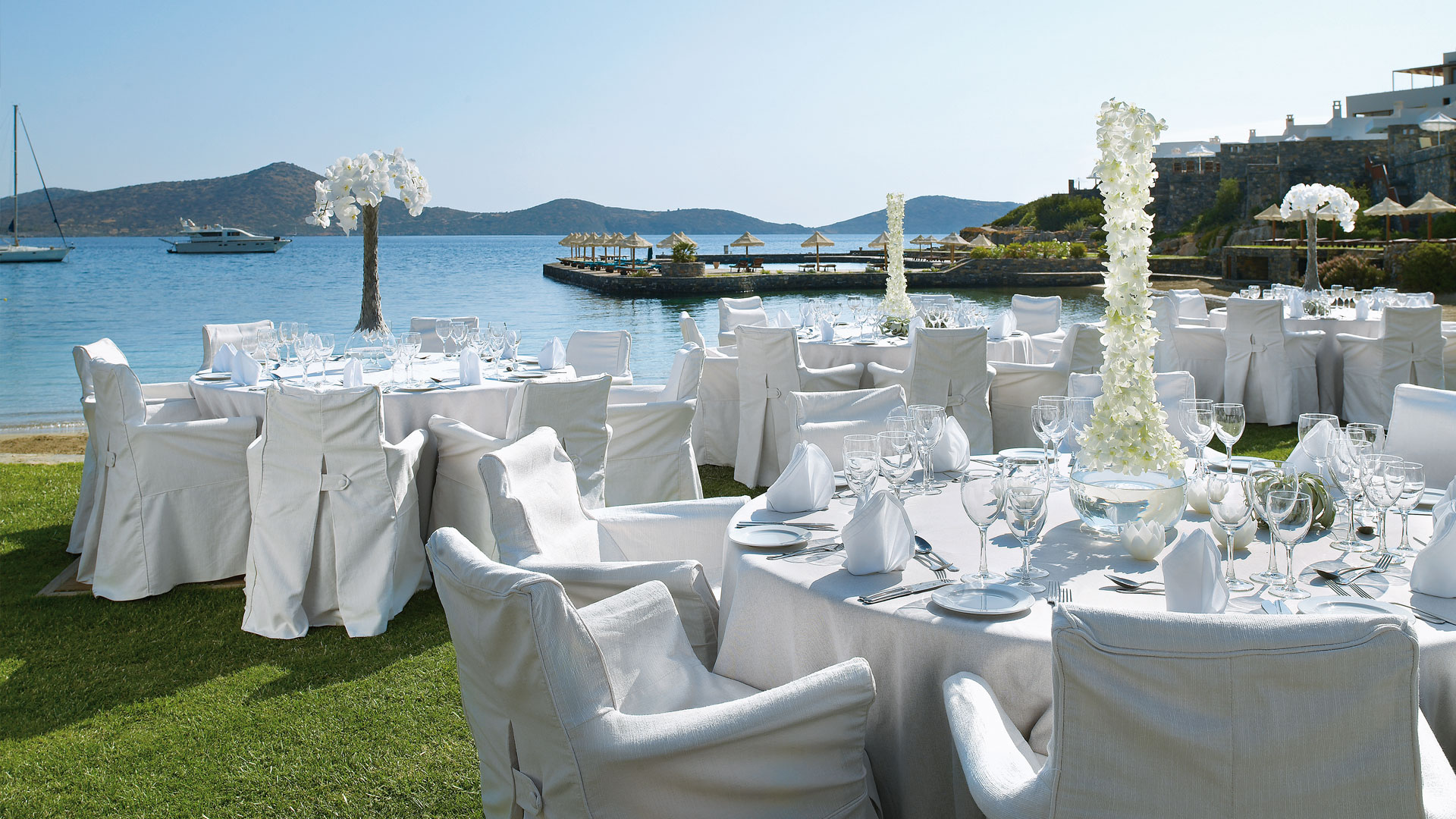 Book your wedding day in Elounda Mare Relais & Châteaux Hotel Crete 