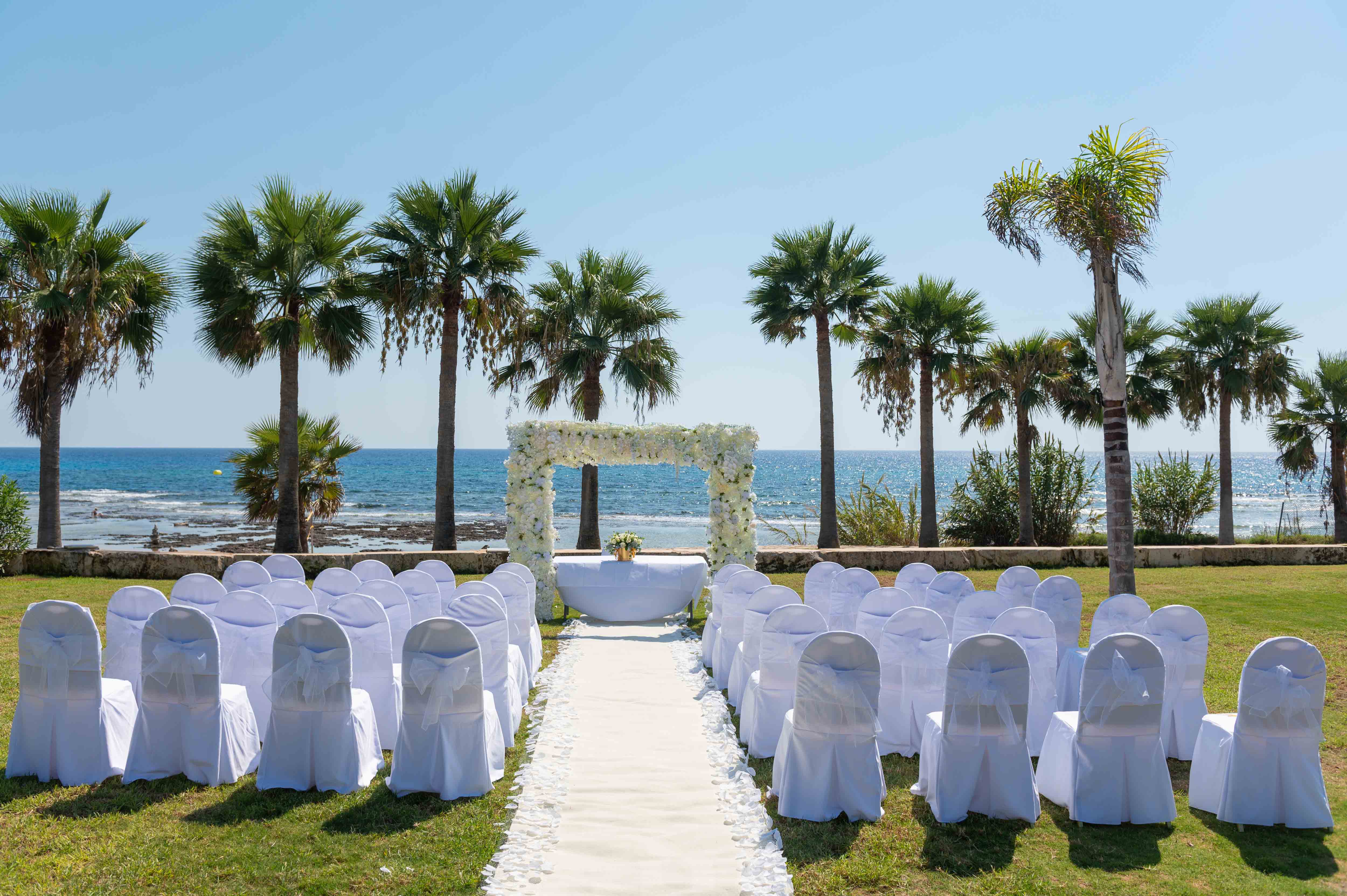 Book your wedding day in Atlantica Mare Village 