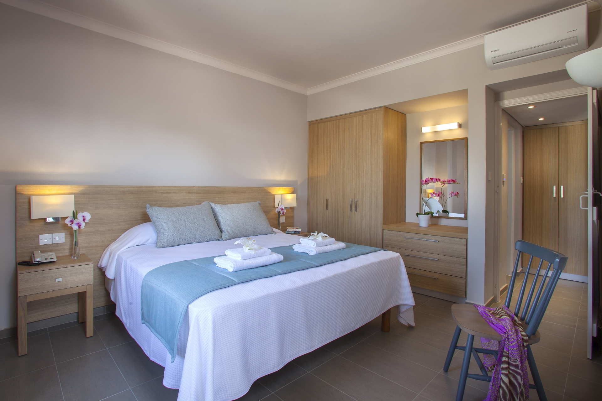 Book your wedding day in St. Elias Resort Protaras