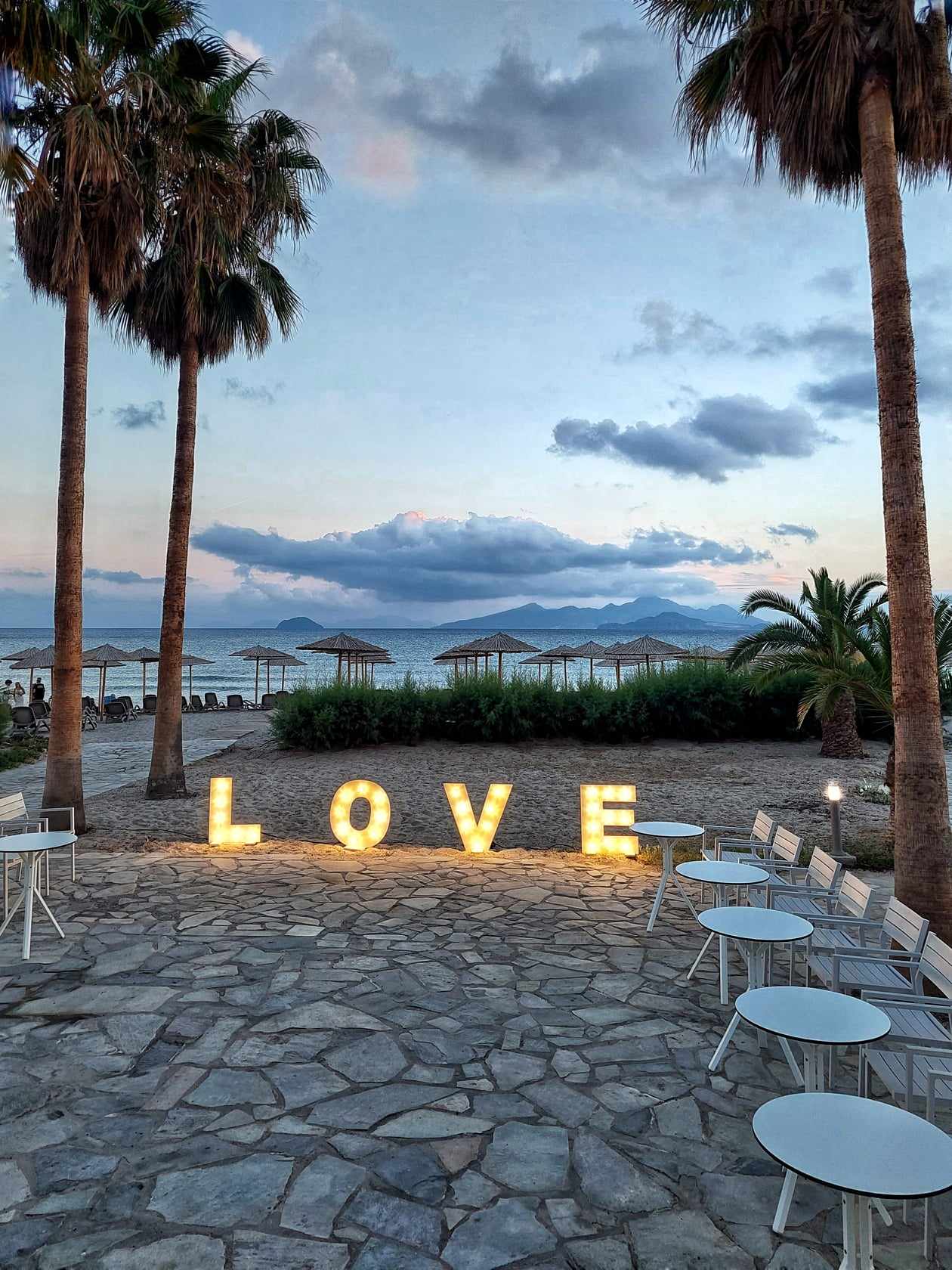 Book your wedding day in Porto Bello Beach