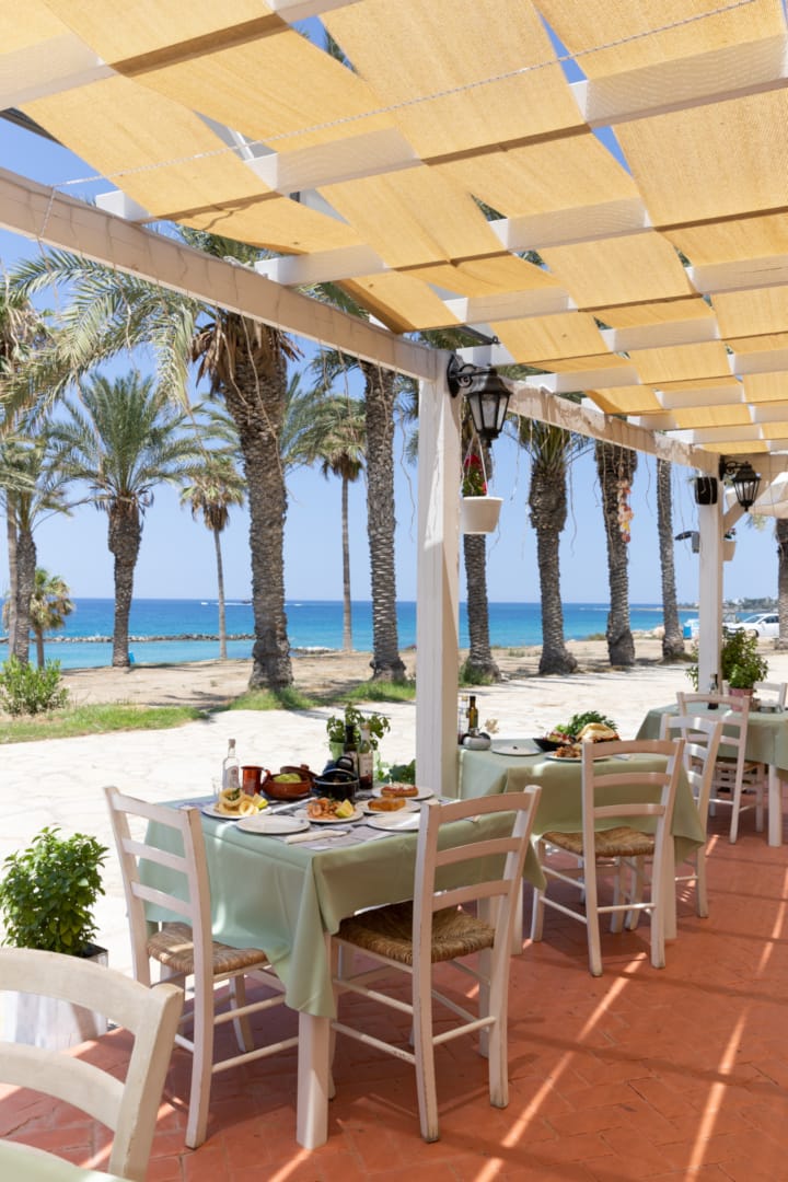 Book your wedding day in Venus Beach Hotel