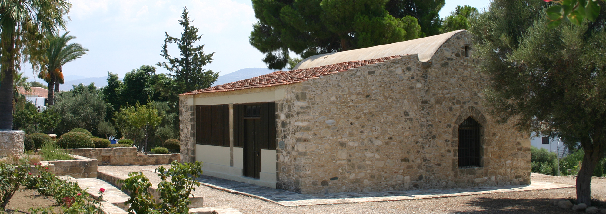 Book your wedding day in Ayios Andronikos Park