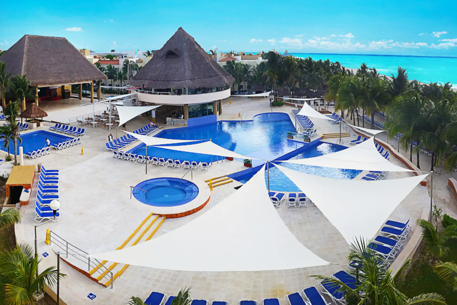 Book your wedding day in Viva Wyndham Maya