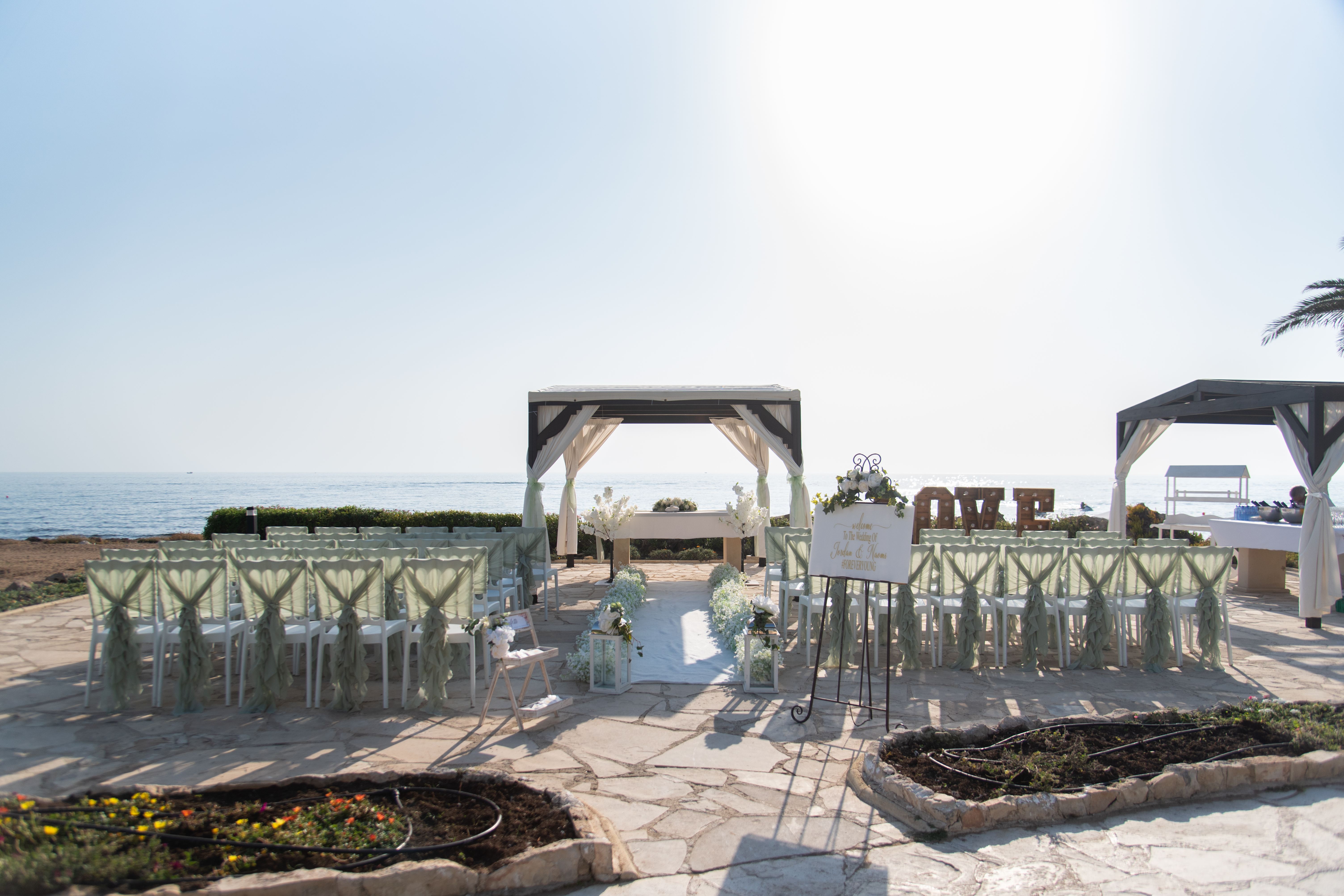 Image: http://www.bookyourweddingday.com/images/media/uploadfiles/DSC_6814.jpg